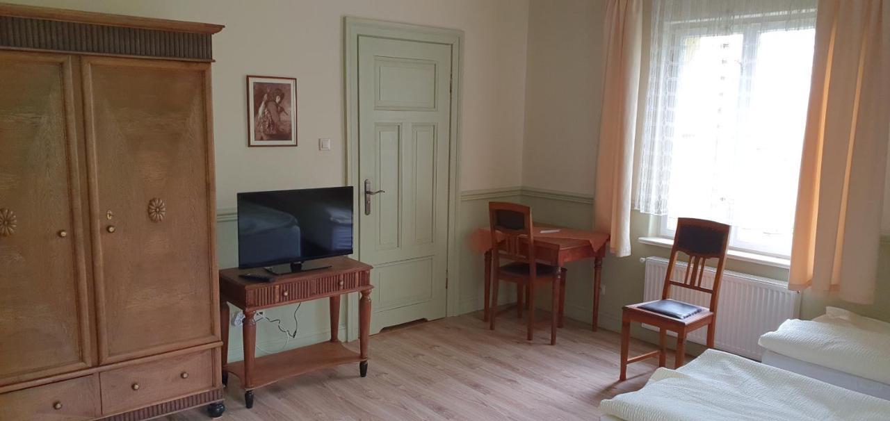 Villa Kliche Przerzeczyn-Zdroj Buitenkant foto