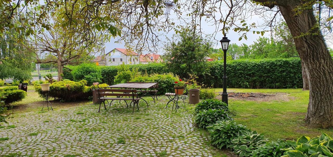 Villa Kliche Przerzeczyn-Zdroj Buitenkant foto